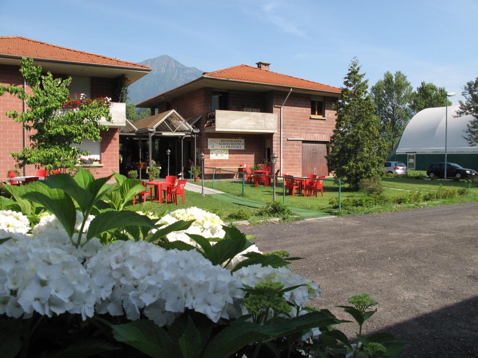 Lions Village Domodossola Eksteriør bilde